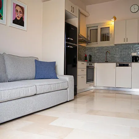 Dionysia Premium Аргостолион