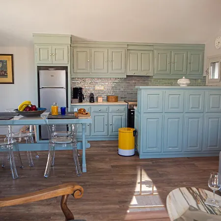 Dionysia Premium Апартаменты Аргостолион