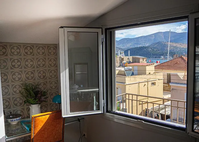 Dionysia Premium * Argostoli (Kefalonia)